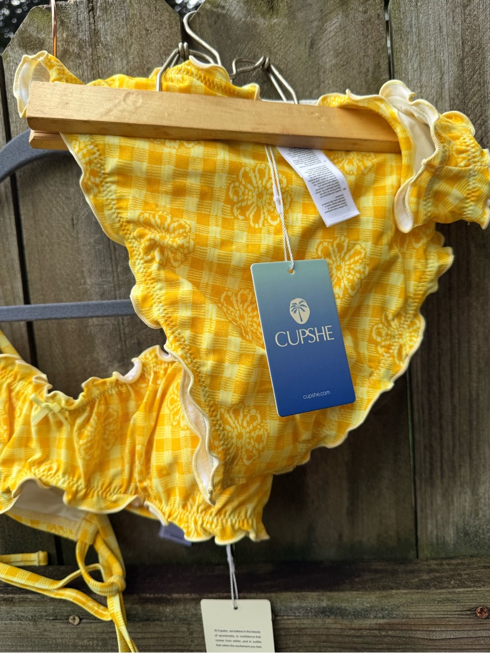 Cupshe Yellow Ruffle Bikini Set - Picture 5 of 5